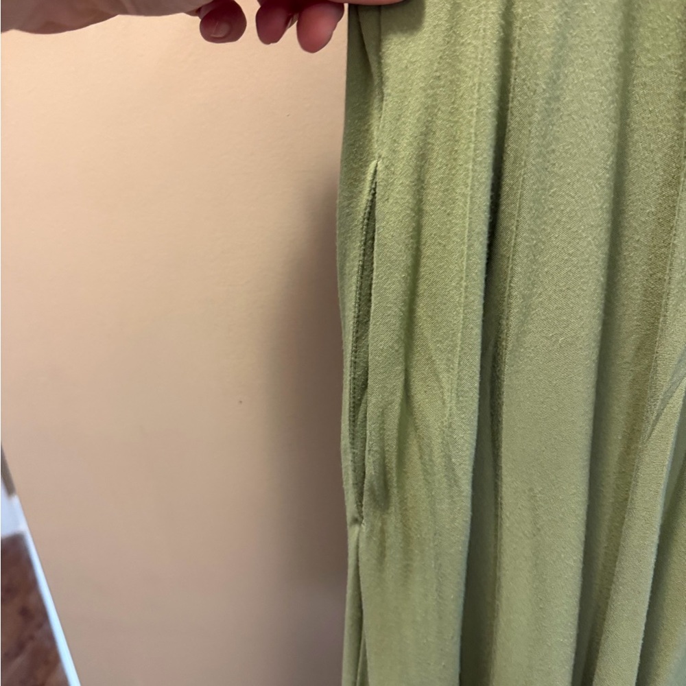 Athleta Santorini Midi Dress Eucalyptus Olive Green Size 2X smoke pet free home - Picture 7 of 8